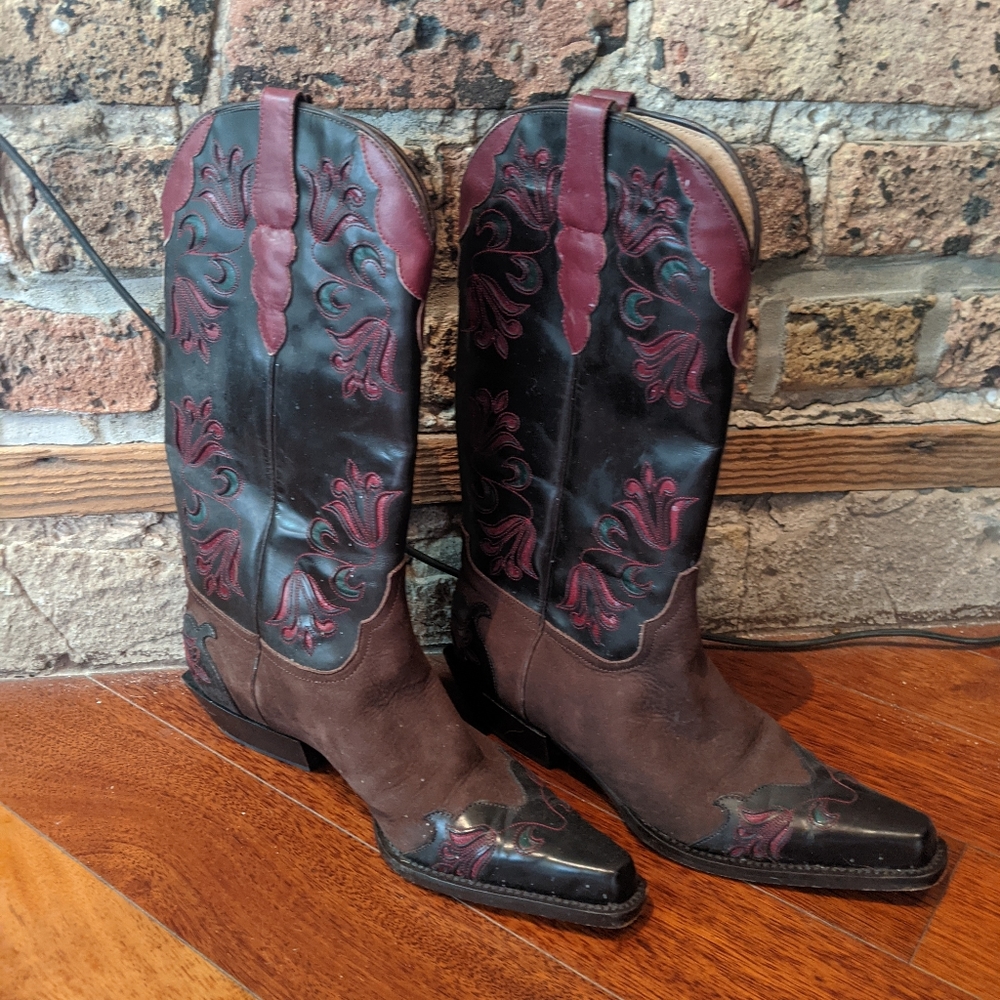 COPY - Donald J. Pliner Italian made cowboy boots